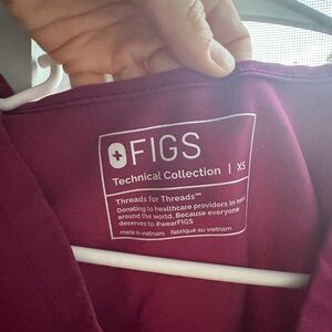 Magenta Figs XS top